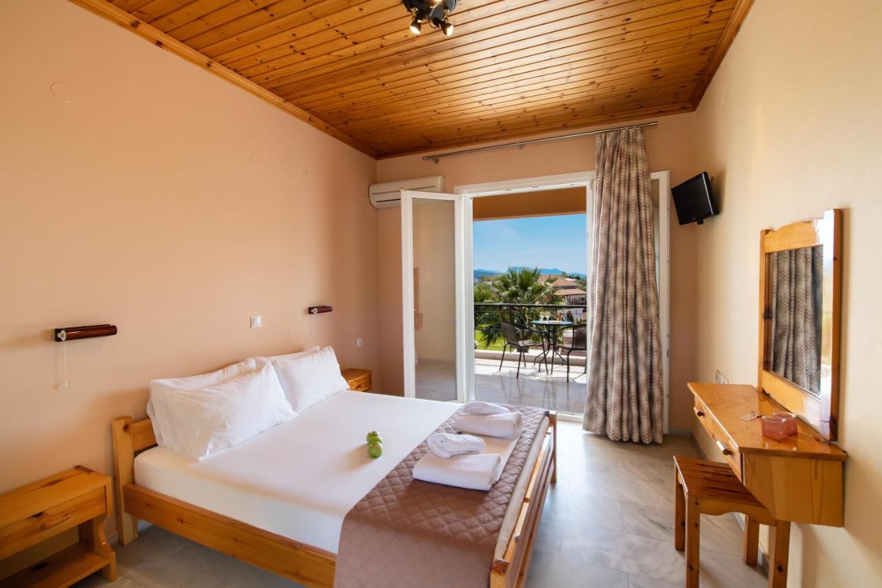 Artemis Pension By Imagine Lefkada Hotel ลิเกีย ภายนอก รูปภาพ